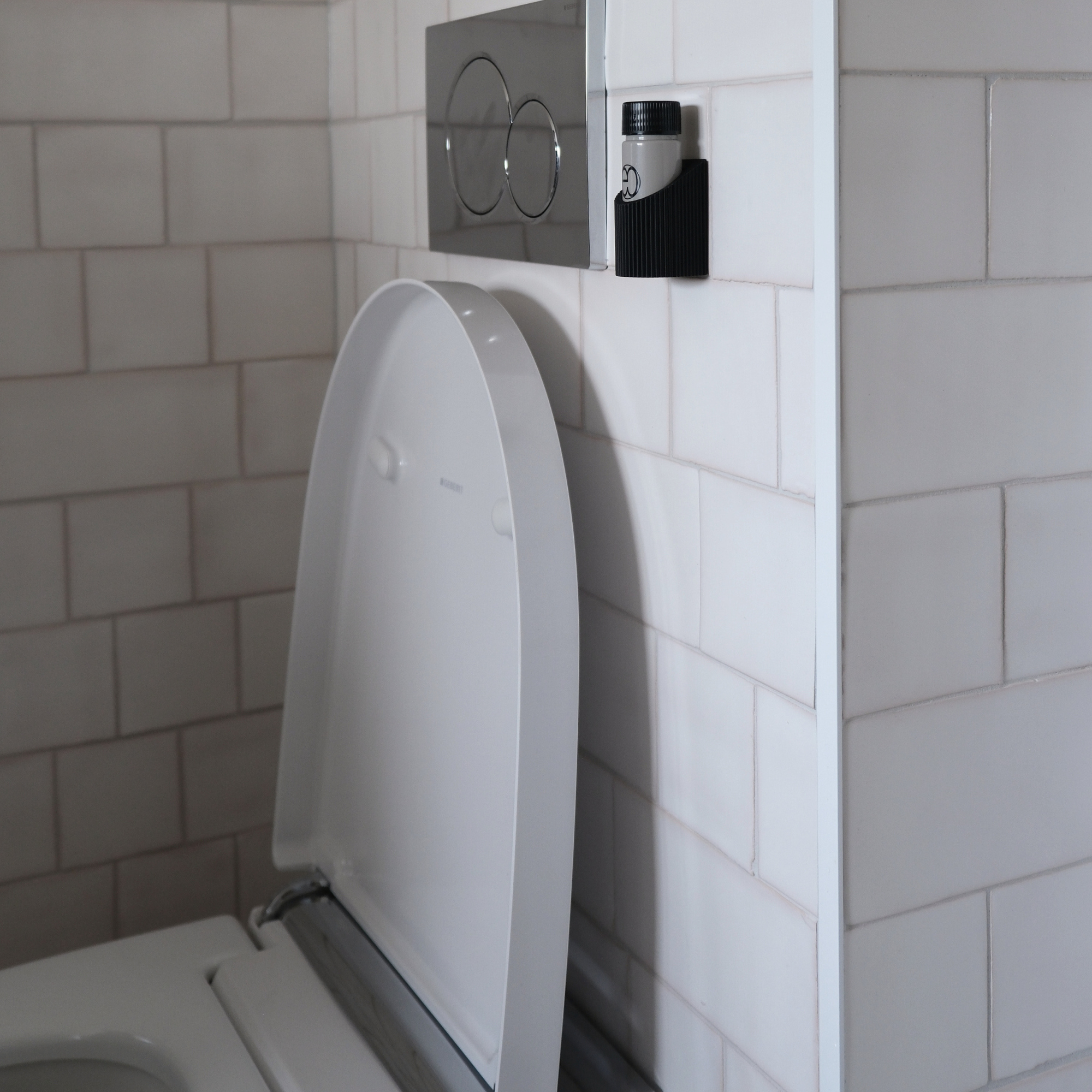 Ec wall holder black