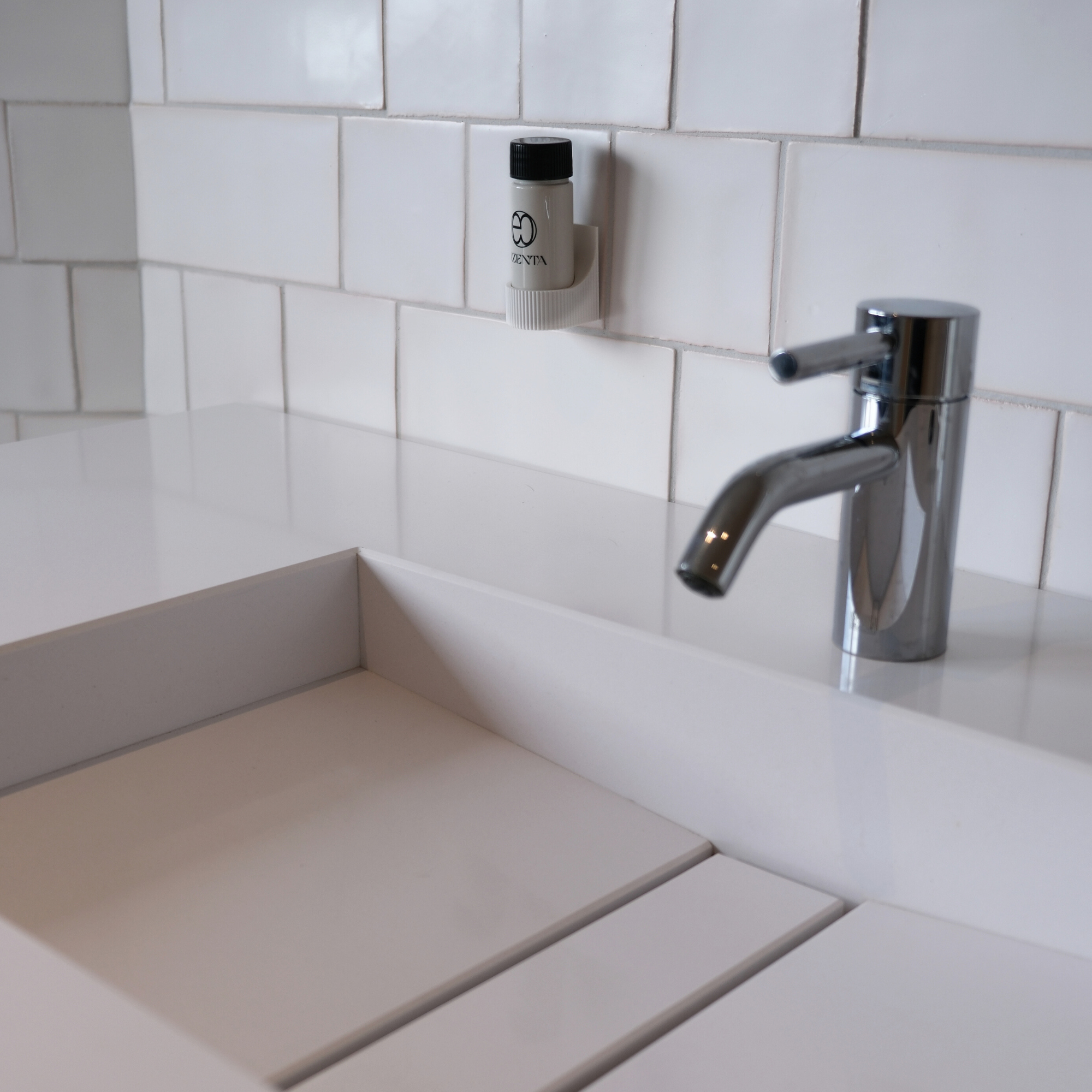 Ec wall holder mini white