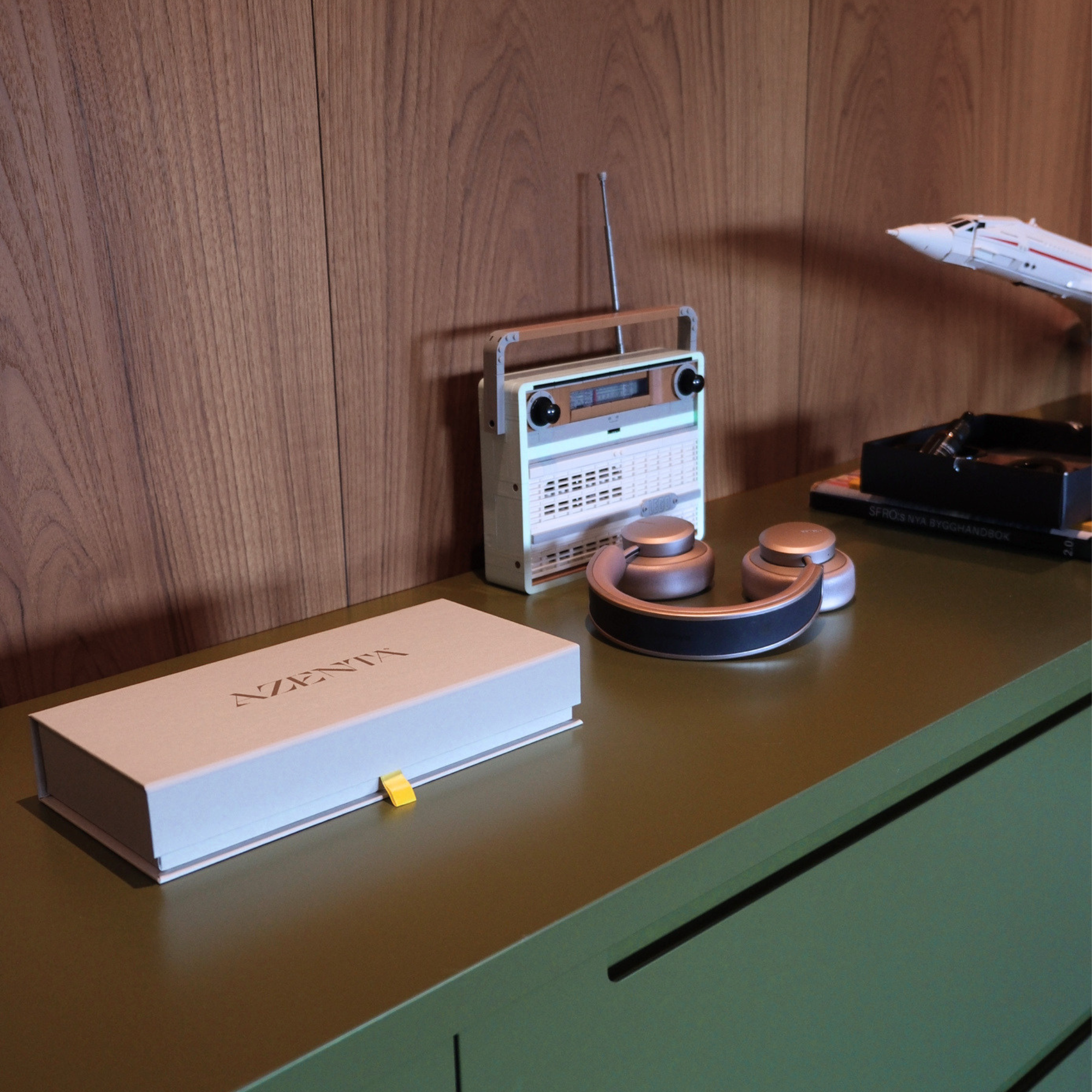 THE LIMITED EDITION BOX